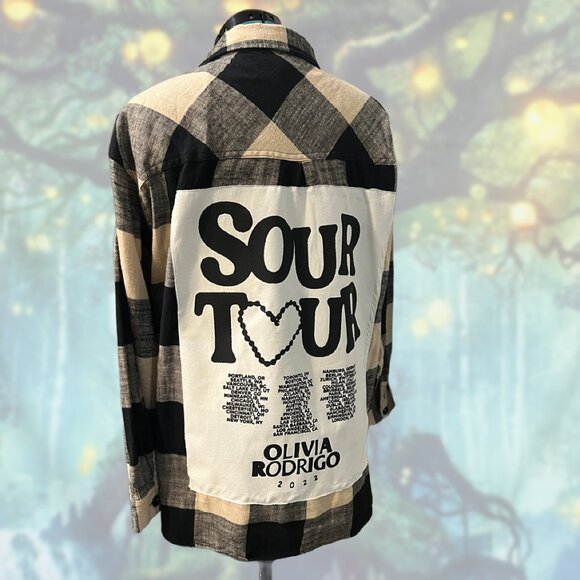 Olivia Rodrigo SOUR Tour Back Patch Flannel | Reworked Maurice’s Shirt | XL - Picture 2 of 5